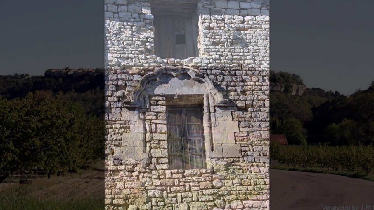 Les Plus Beaux Villages de France /  Venasque   (Vaucluse)