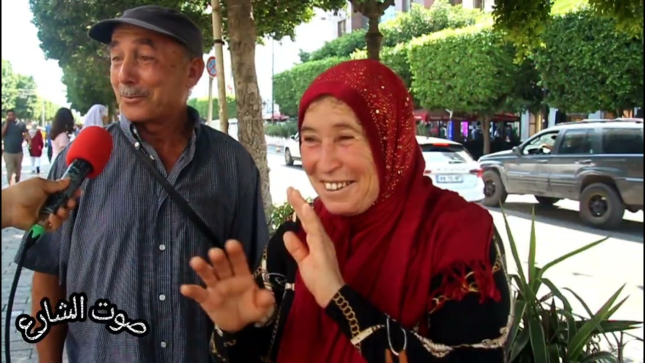 معرسين عندنا 4سنوات جمعتنا نفس الظروف و لقينا في بعضنا دواء لجـ-راح الحياة و الدنيا ديما فيها الخير 