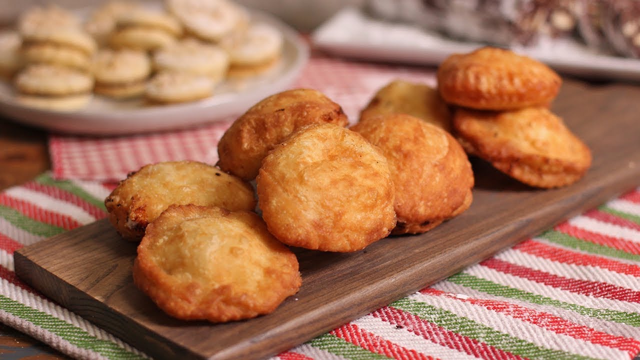 Ricotta Pizzette (Italian Street Food - Fried Pizzas) | Ep. 1313