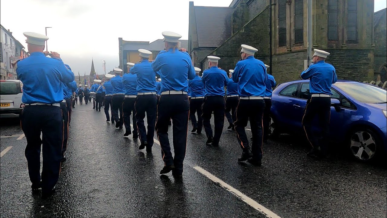 Apprentice Boys of Derry, Lundy's Day Part One - New Building Band Parades to the Train station