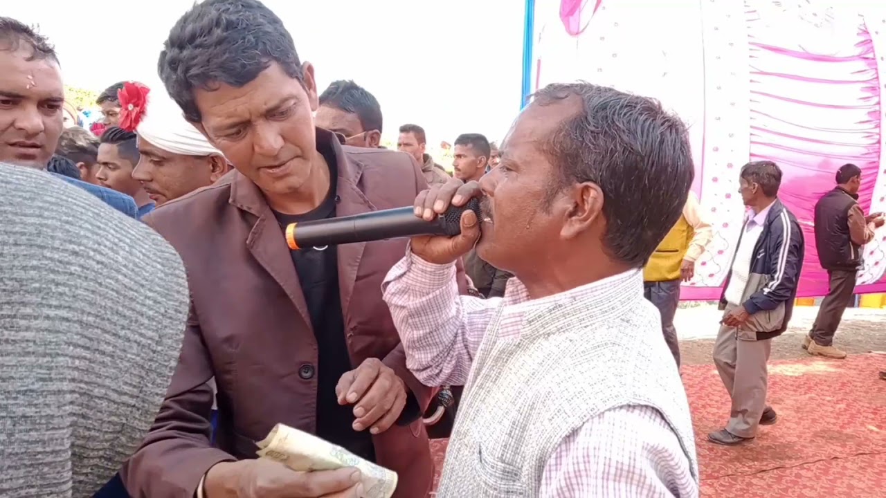 Balveer Rana ji ke gano me nache sare barati @Balveer Rana @MadanBisht115