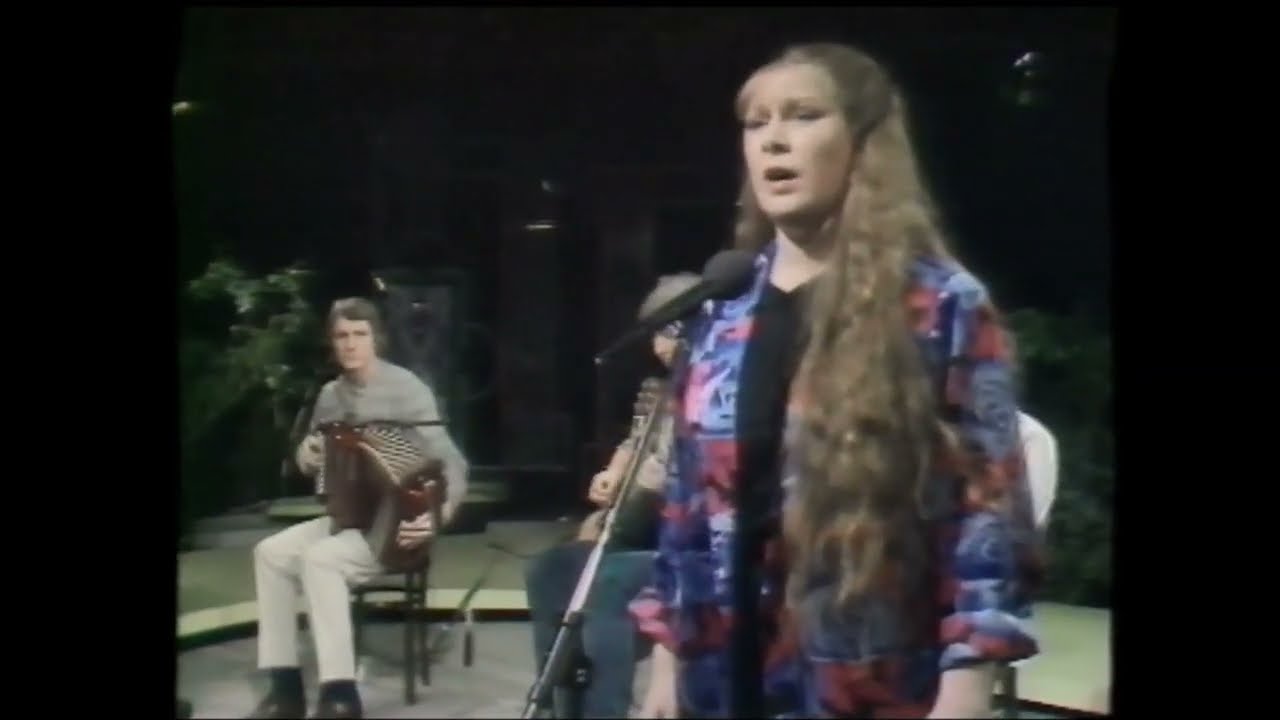 De Danann with Dolores Keane - Galway Bay