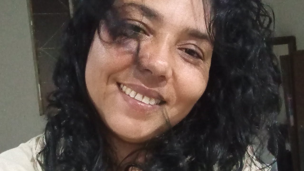 Rozania Dias está ao vivo!