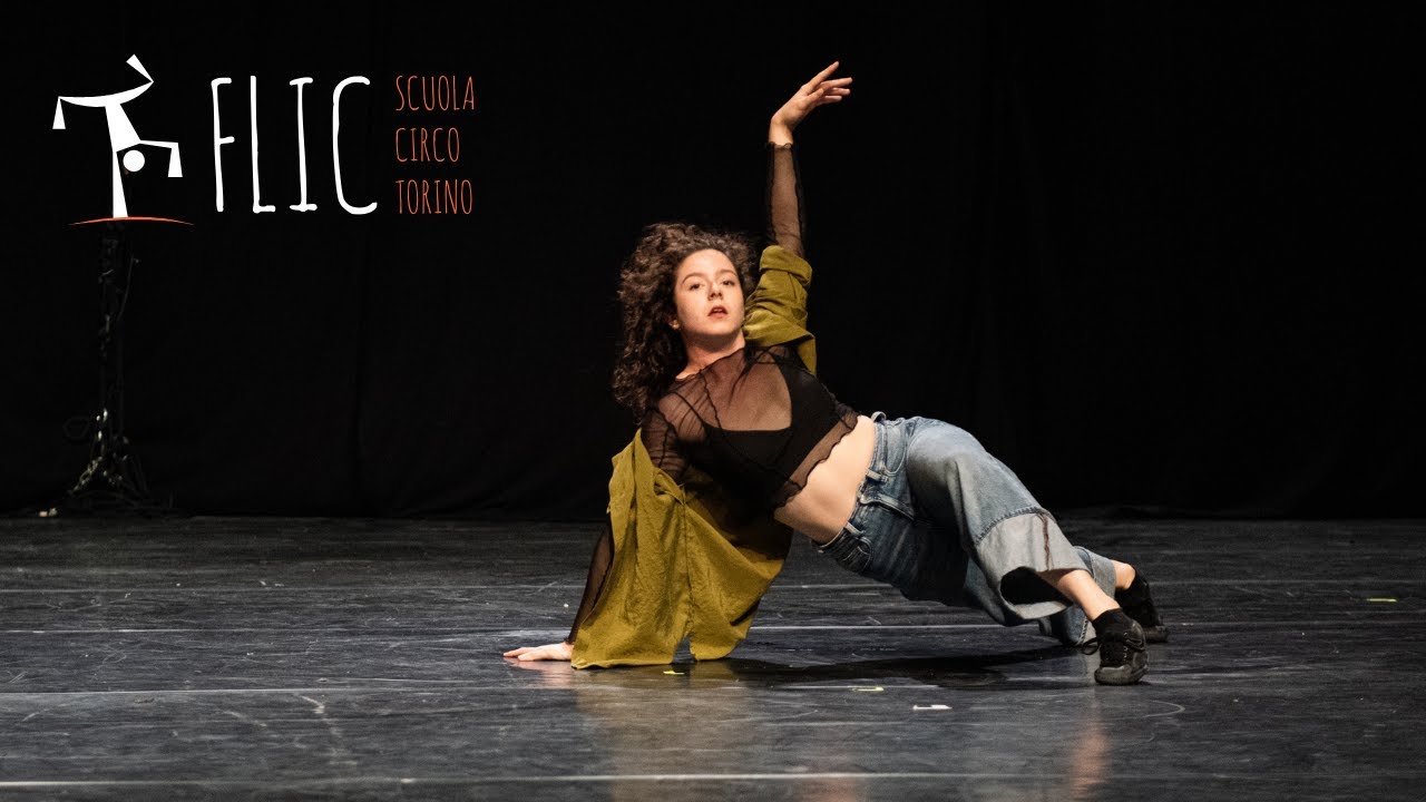 Acrodance | Sola Guerra Aroa