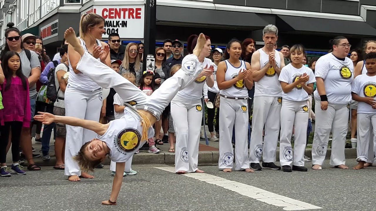 Brazil Grupo Axe Capoeira - Vancouver Street Performers June 2019