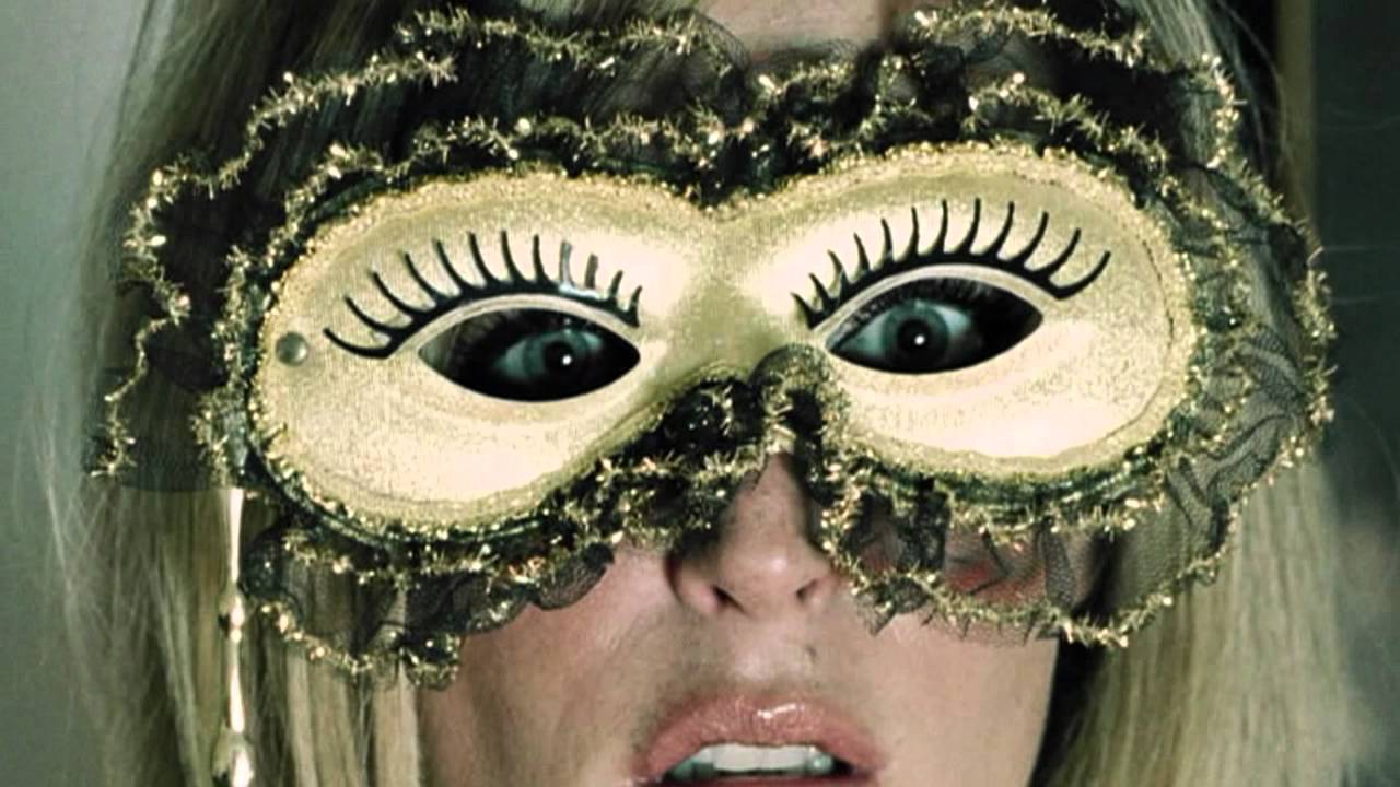 An Appreciation of Gillian Anderson  - Just The Way You Are