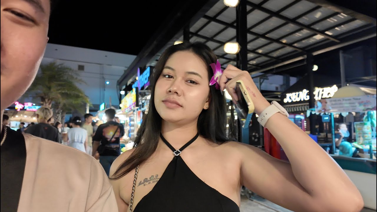 Bangkok Night Market Adventure 🇹🇭 | Exploring Food & Fun With Hot Thai Girl