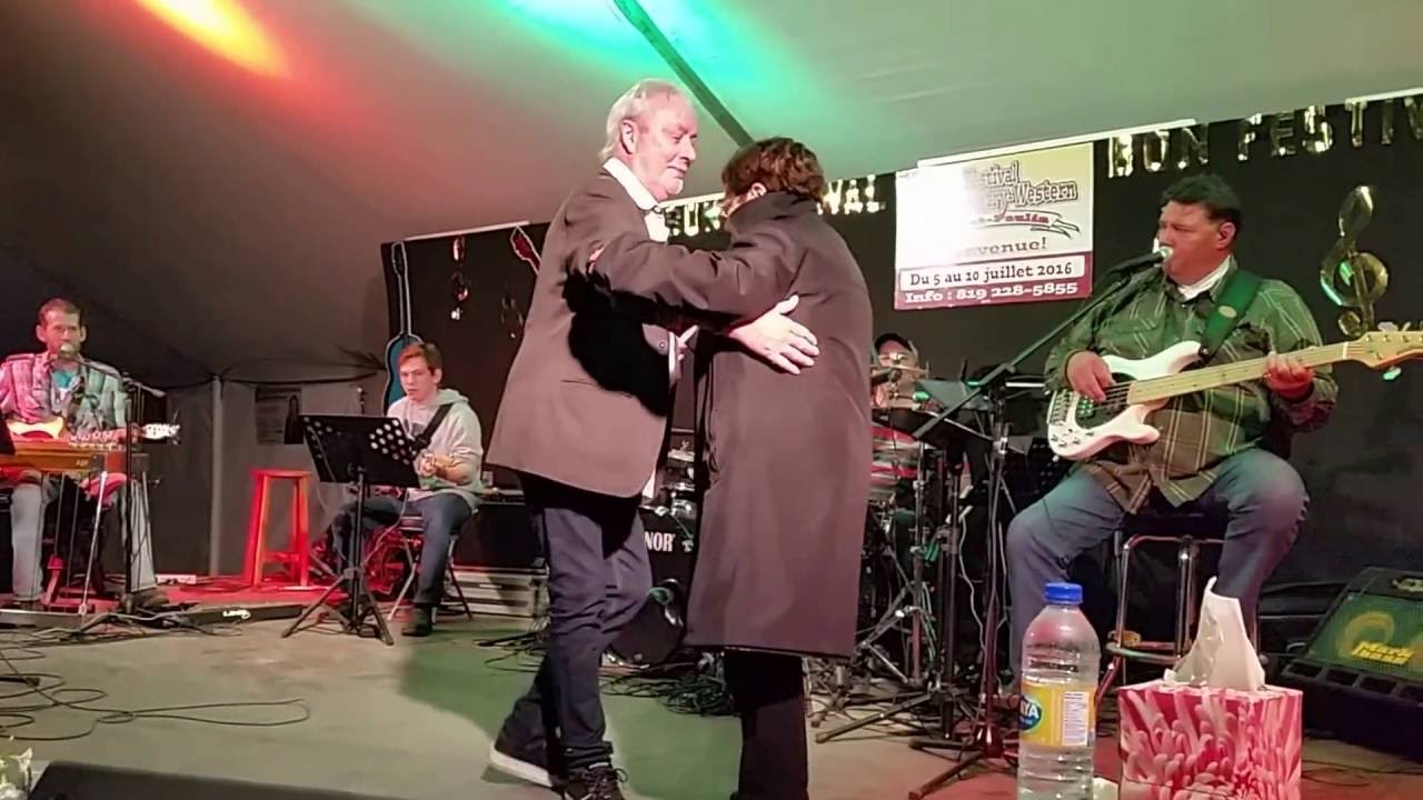 Régis Gagné  danse au festival de Roland Pelletier à St-Paulin en 2016
