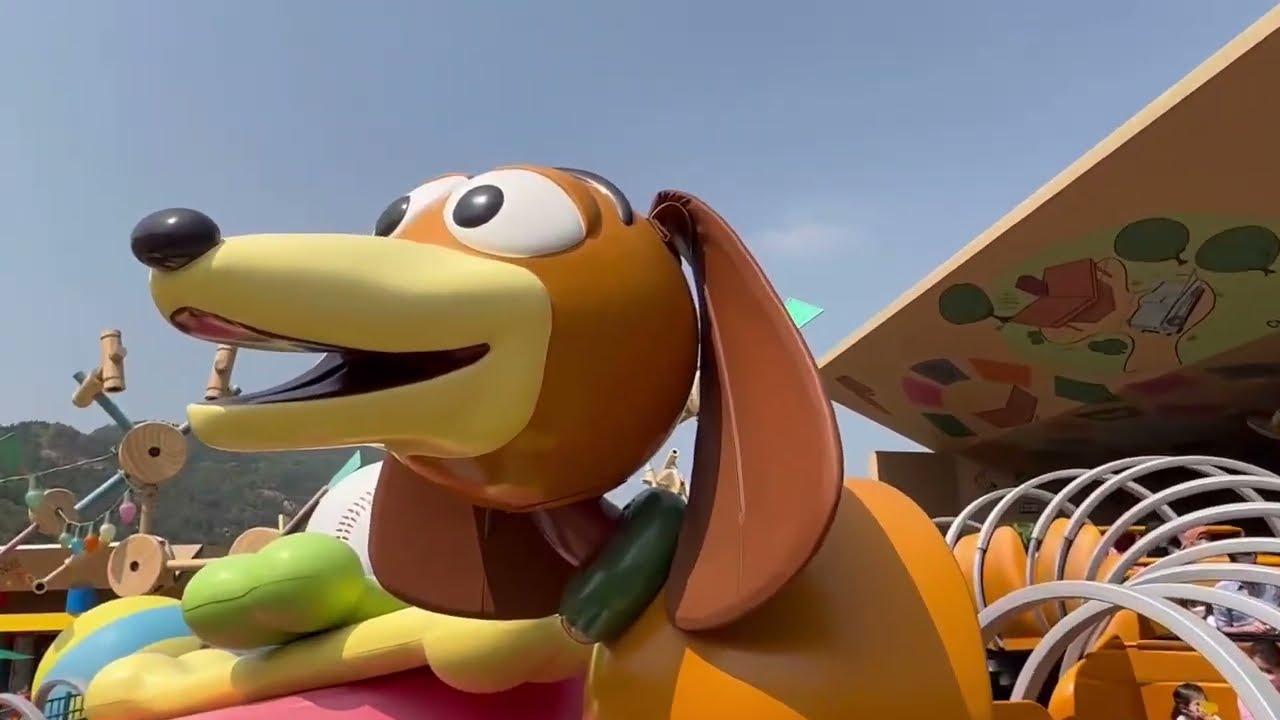 Elyse 豬仔 Ruby 雞仔 蕎蕎姐姐 迪士尼樂園 轉轉彈弓狗 Disneyland Slinky Dog Spin