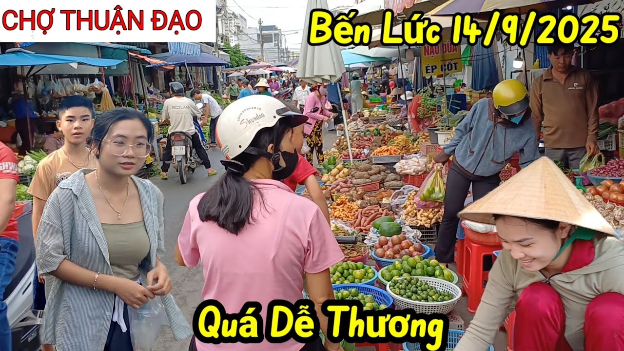 Đông tấp nập Chợ Thuận Đạo - Bến Lức, Long An ( Tây Ninh ) thiên đường trái cây và tôm cá