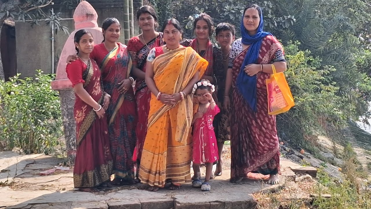 শিবরাত্রি উদ্দেশ্যে সবাই মিলে নদীতে গেলাম জল তুলতে বাক কাঁধে নিয়ে🤩