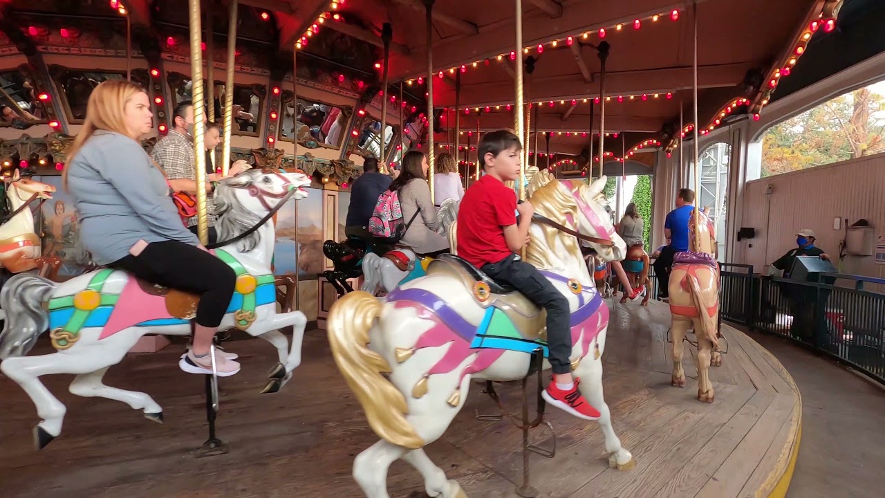 Silver Star Carousel | Six Flags Over Texas