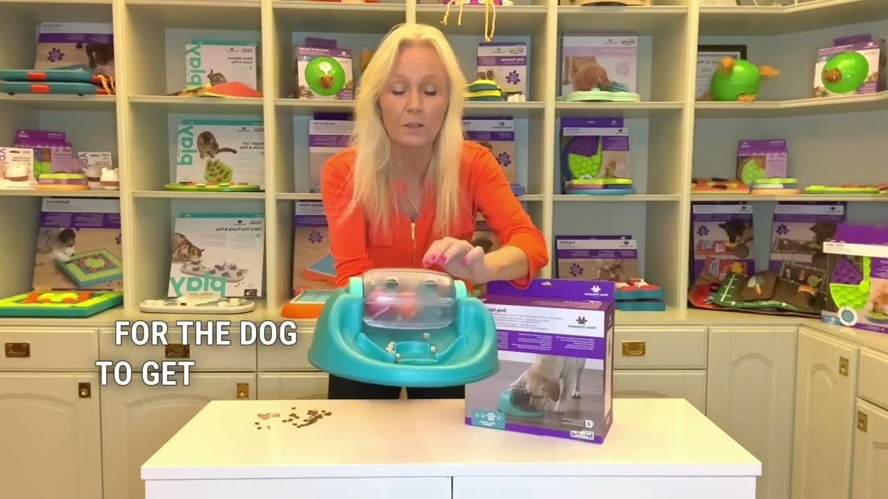 Dog Spin N’ Eat, a Nina Ottosson Dog Puzzle & Feeder in one, in level 2. @Nina_Ottosson