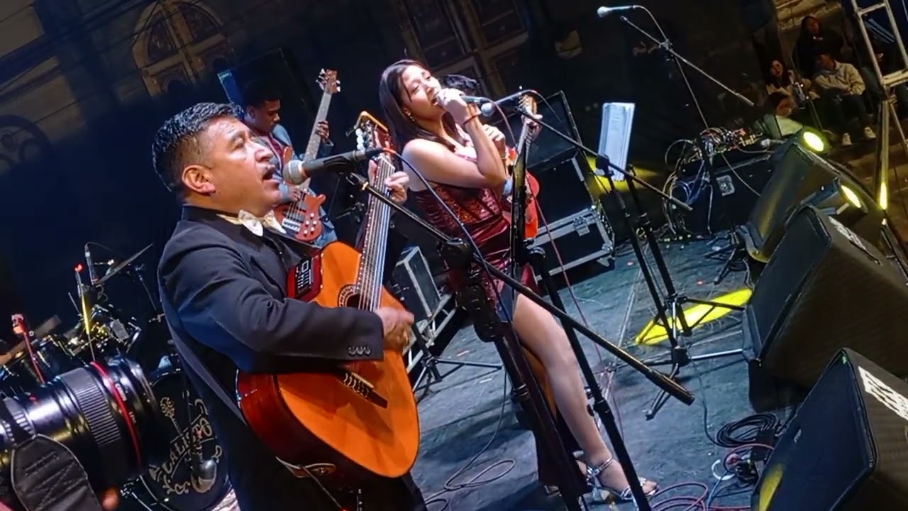 Amor Dolor - Pasillo Carlos Chávez Buchelli