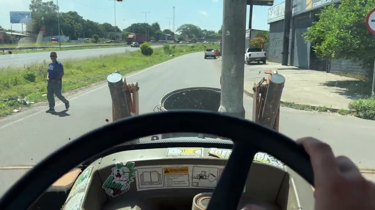 Esse é o motivo da retroescavadeira ser o melhor equipamento pra começar