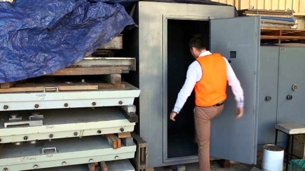 Safes & Strongroom Doors - Victoria Ratner Safes