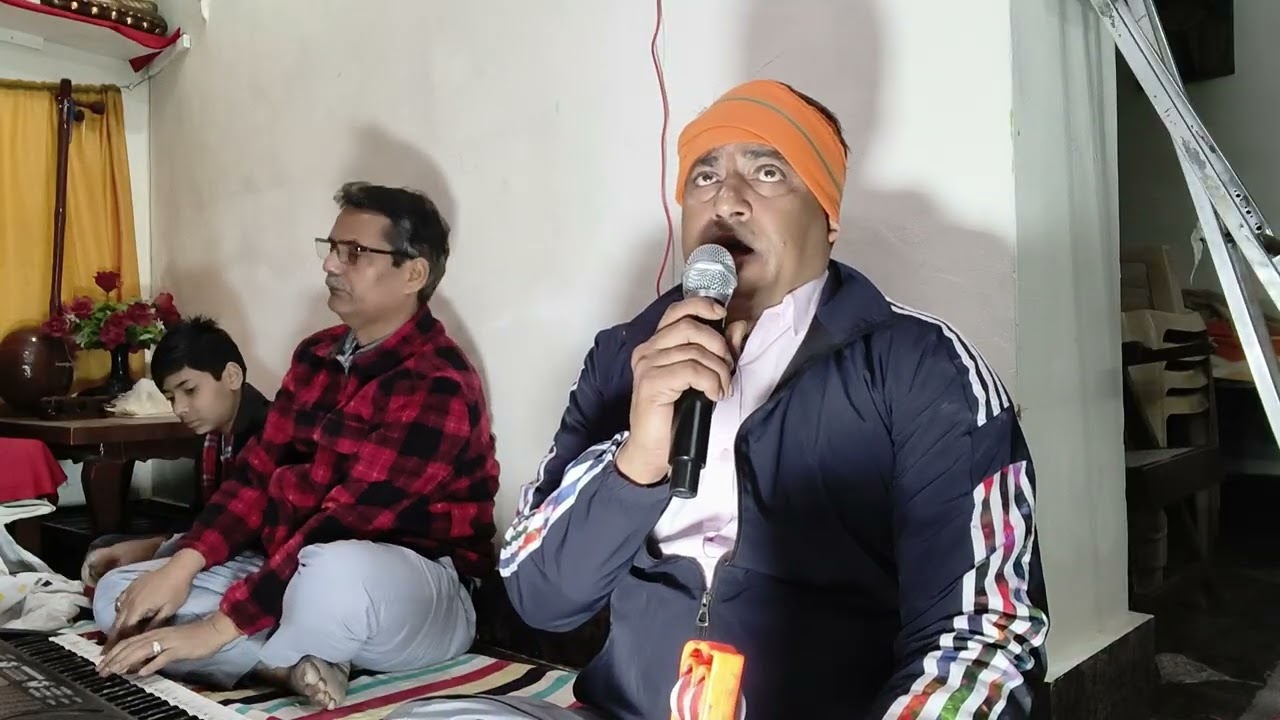 Mohe Kahan tu dhundhe bande Main to Hun Tere Sath mein.  Jay Bhagwan Lohiya Gurgaon