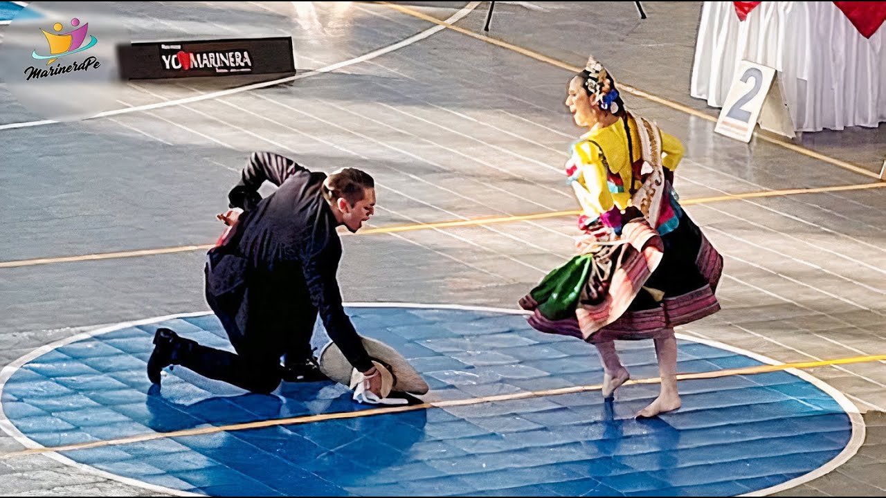 Exhibición de SM Claudia Lucía con el Campeón Mundial Alex Donet. 36 Marinera Todas Las Sangres 2023