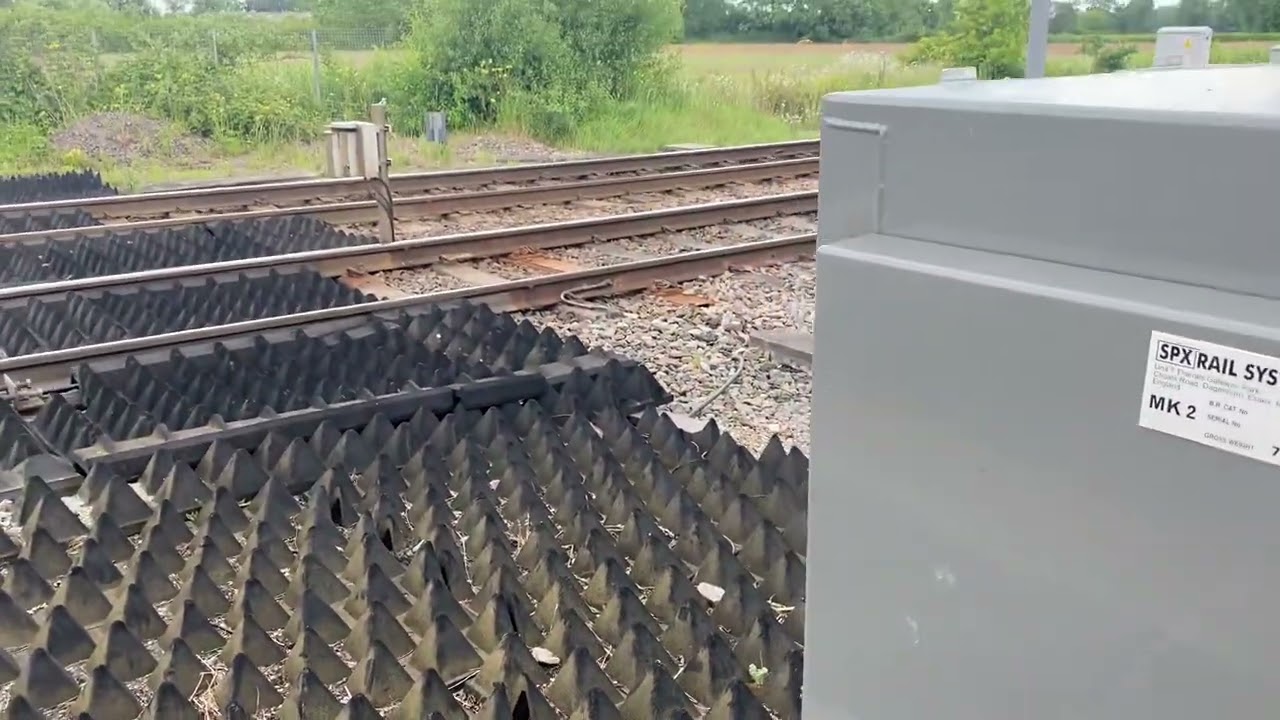 (LATE START) Moss Level Crossing (South Yorkshire)