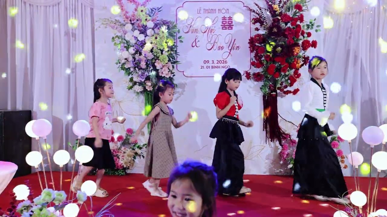 BÉ GÁI MÚA  MỪNG LỄ THÀNH HÔN VĂN HẢI & BẢO YÊN TẠI BẢN TAPO PHƯỜNG ĐIỆN BIÊN PHỦ TỈNH ĐIỆN BIÊN