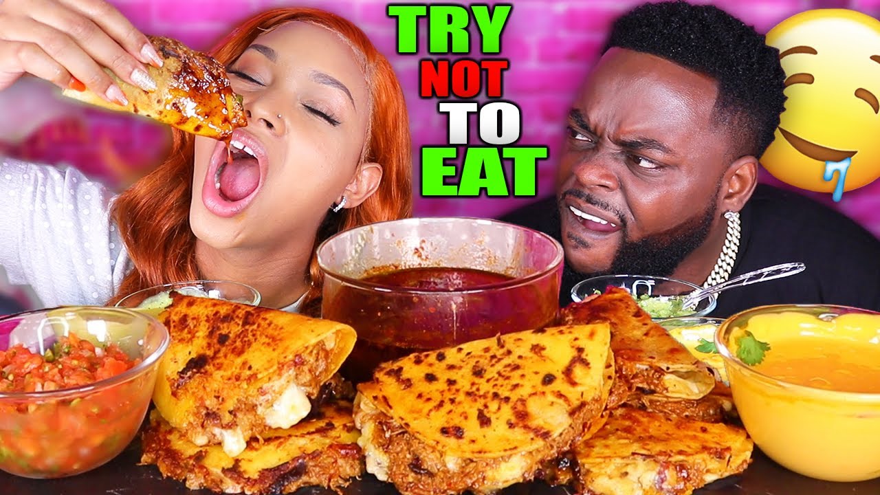 ПЫТАЯСЬ Заставить его съесть это 👅 BIRRIA QUESO TACOS MEXICAN FOOD MUKBANG КОРОЛЕВА ЗВЕРЬ И РЕЖИМ