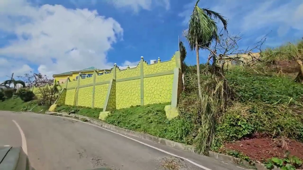 Поселок Wire Fence после урагана Мелисса