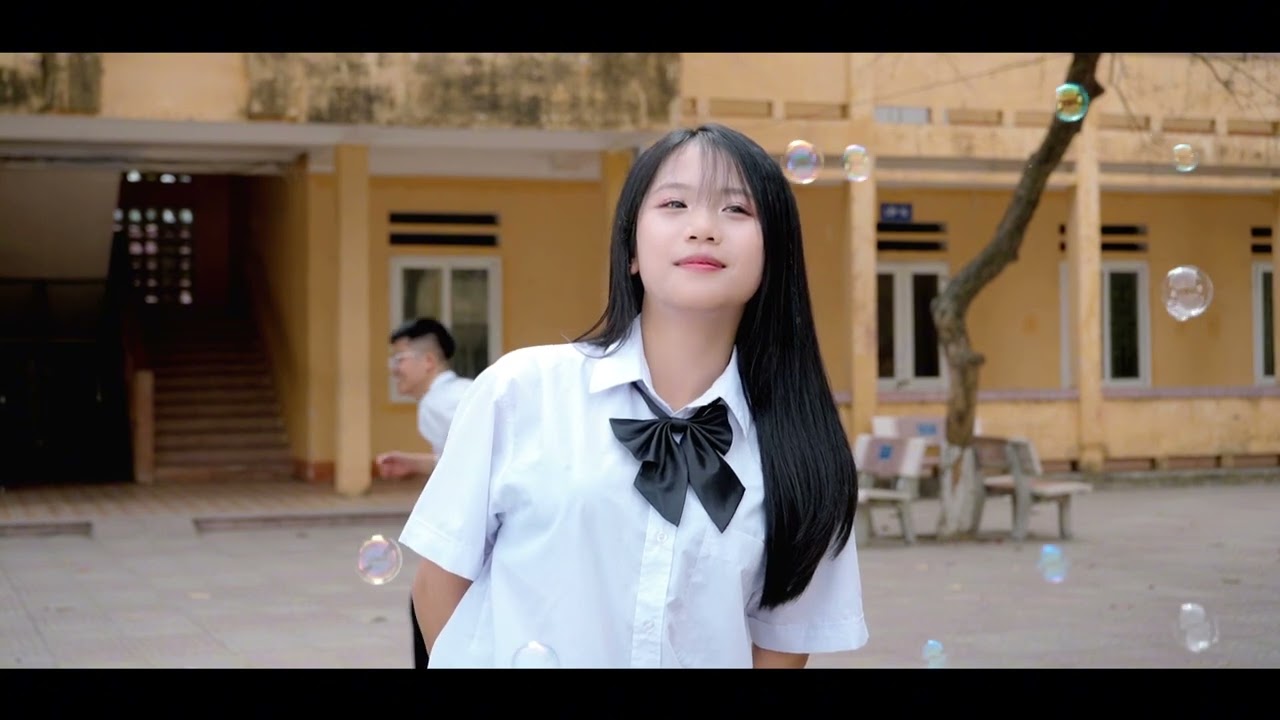 KỶ YẾU LỚP 9B THCS ĐÔNG HẢI 2025