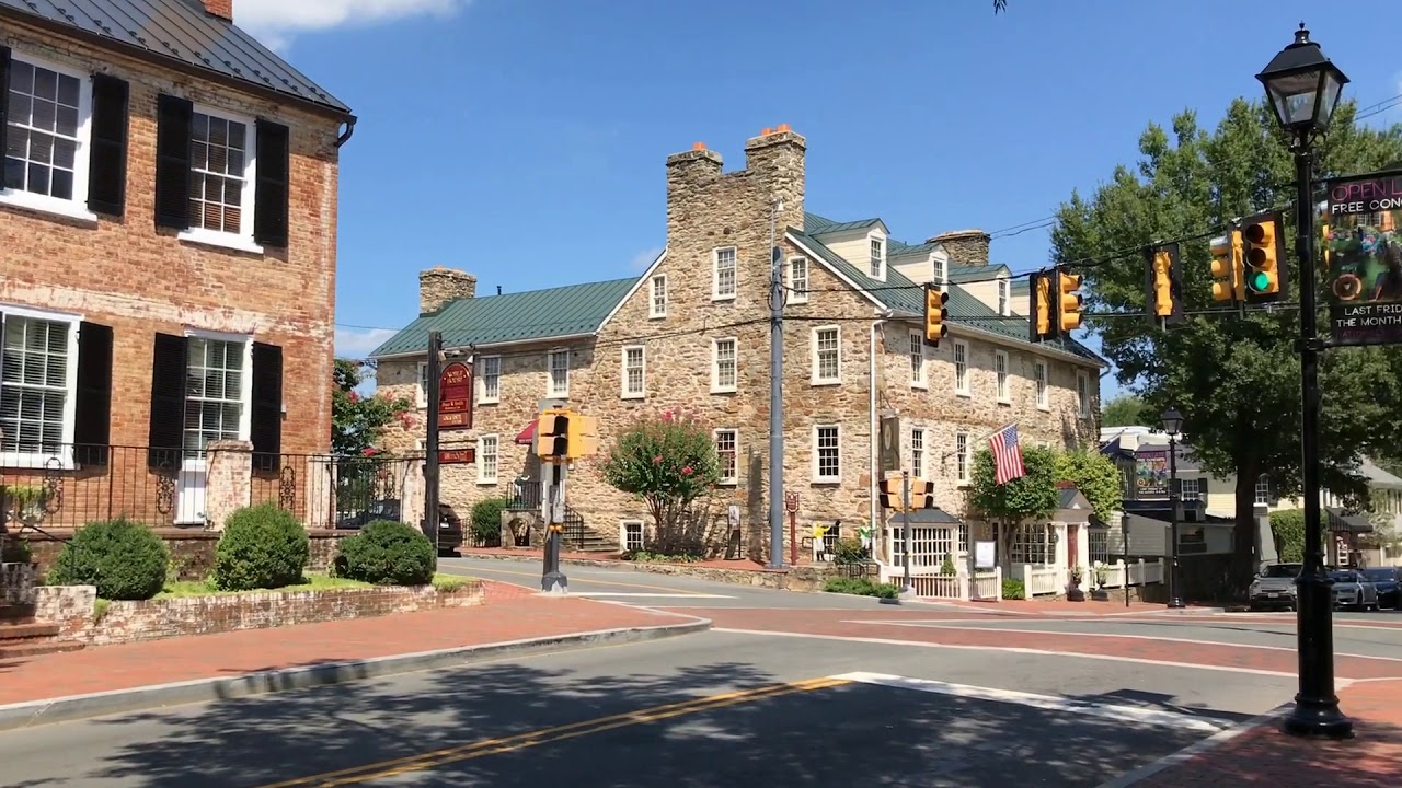 Traveling USA. Middleburg VA