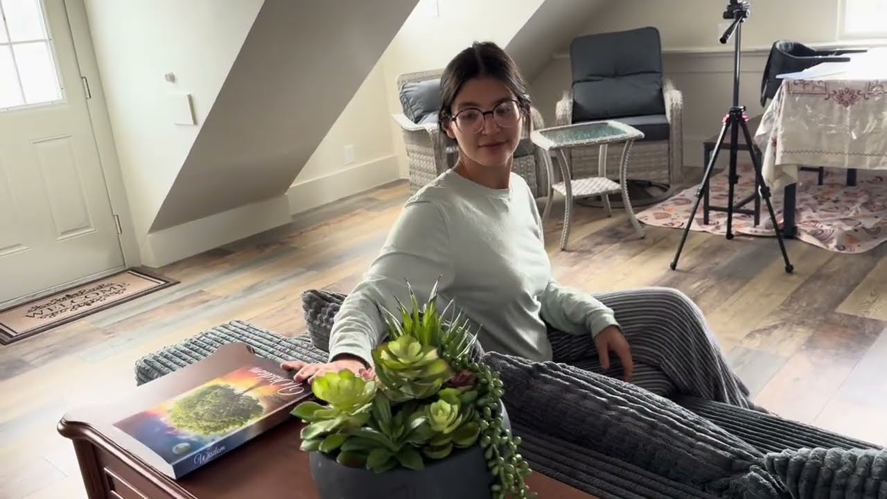 A Console Table That Actually Makes Sense for Real Life