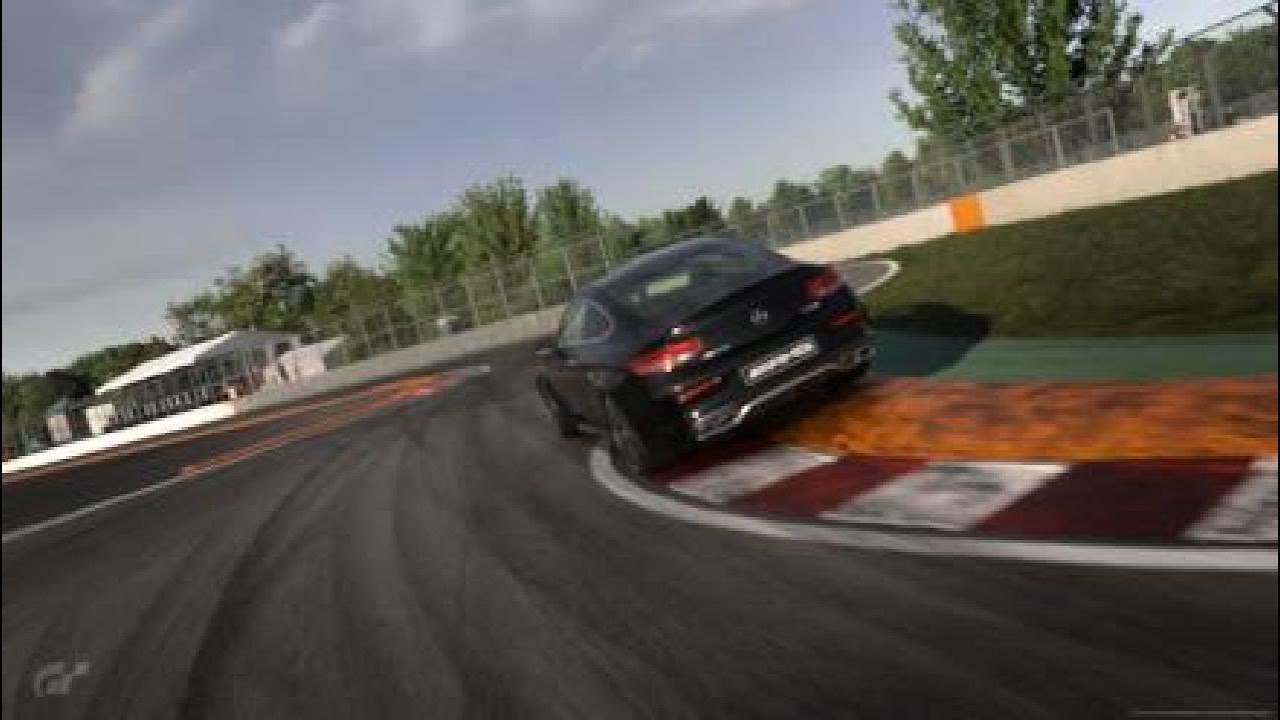 Mercedes-AMG C 63 S '15 @ CGV gold lap