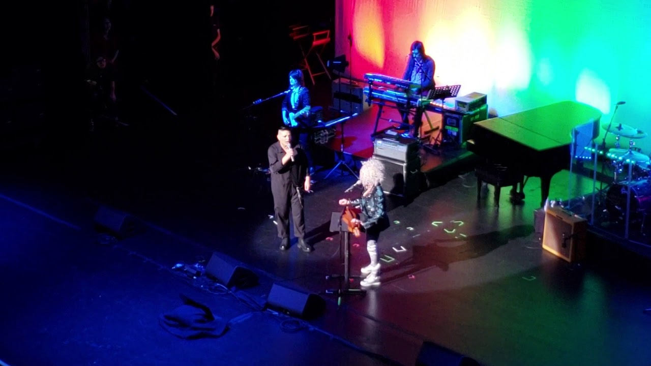 12.08.18 Cyndi Lauper and Sara Ramirez perf True Colors
