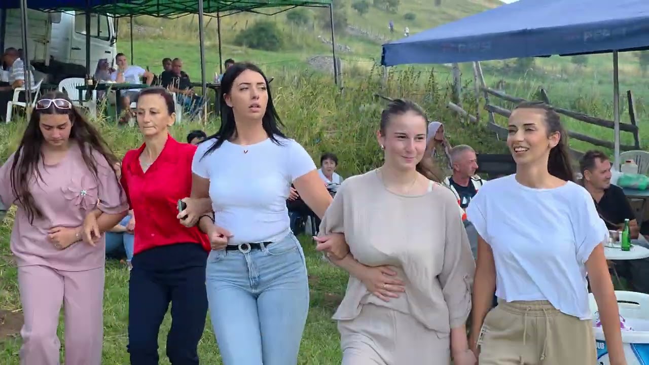 Mila Majko Igraju Jarani kolo MiX 304 @mcoko63 & 4.K by Bosanski Adeti.