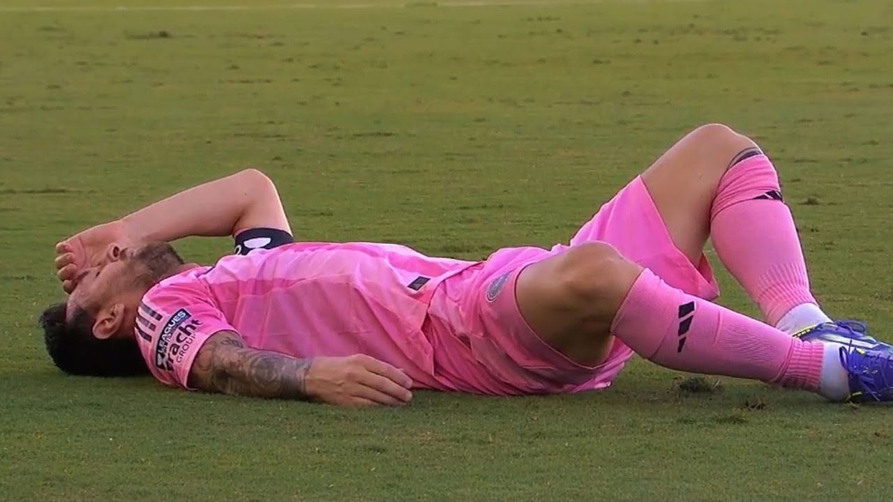 SHOCKING Messi Injury! This moment left ALL fans heartbroken 😢