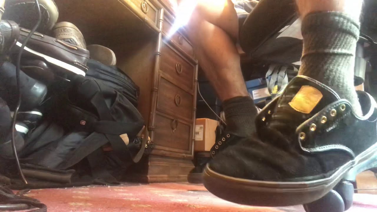 Trashed Vans Office Shoe Play Without Laces - With A Hole In My Sock!