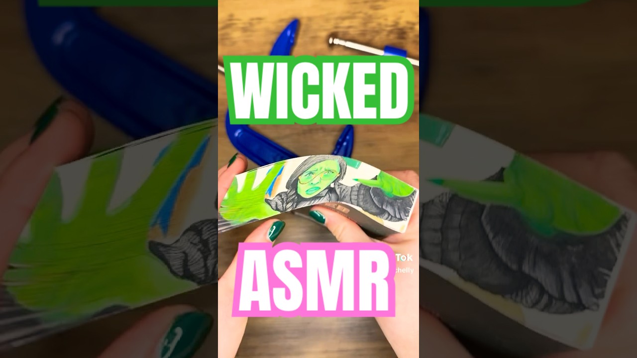 BEST BOOK CRUNCH - Wicked ASMR💚🩷 #wicked #shorts #fyp #wickedmusical #wickedmovie #asmrsounds #art