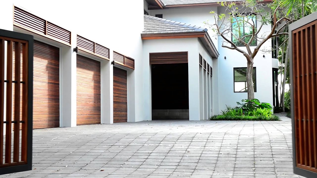 401 E RIVO ALTO DR Miami Beach, FL 33139 | Julian Johnston