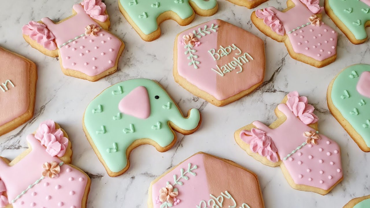 Decorating pastel and rosegold Babyshower cookies / Girl babysuit / Elephant / Hexagon