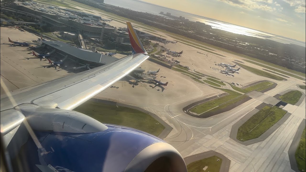 Southwest Boeing 737-700 Takeoff Tampa Intl. (KTPA)