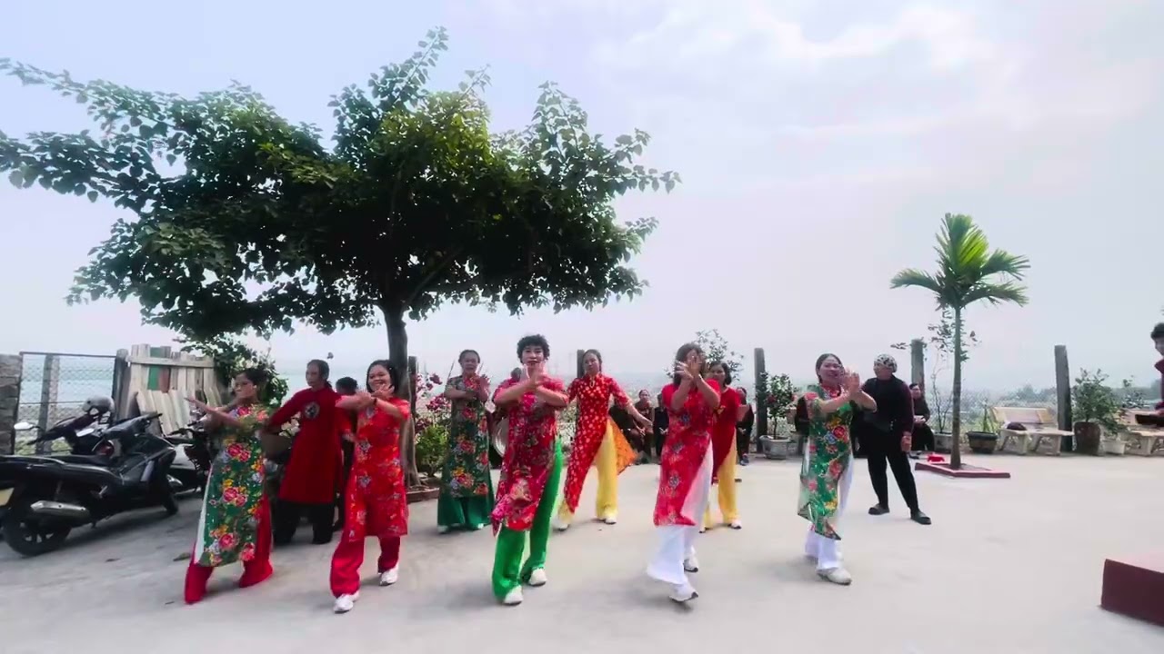Đón Xuân / Zumba Phan Hà 