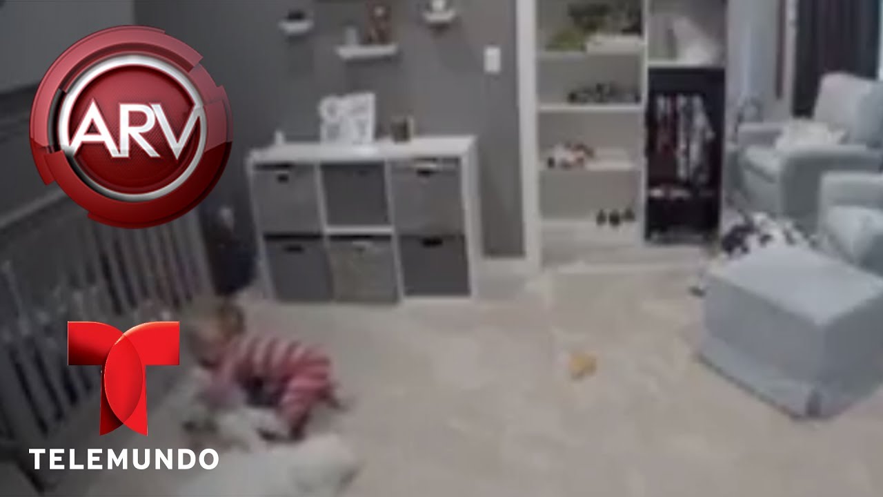 Niño ayuda a su hermano bebé a escapar de su cuna | Al Rojo Vivo | Telemundo