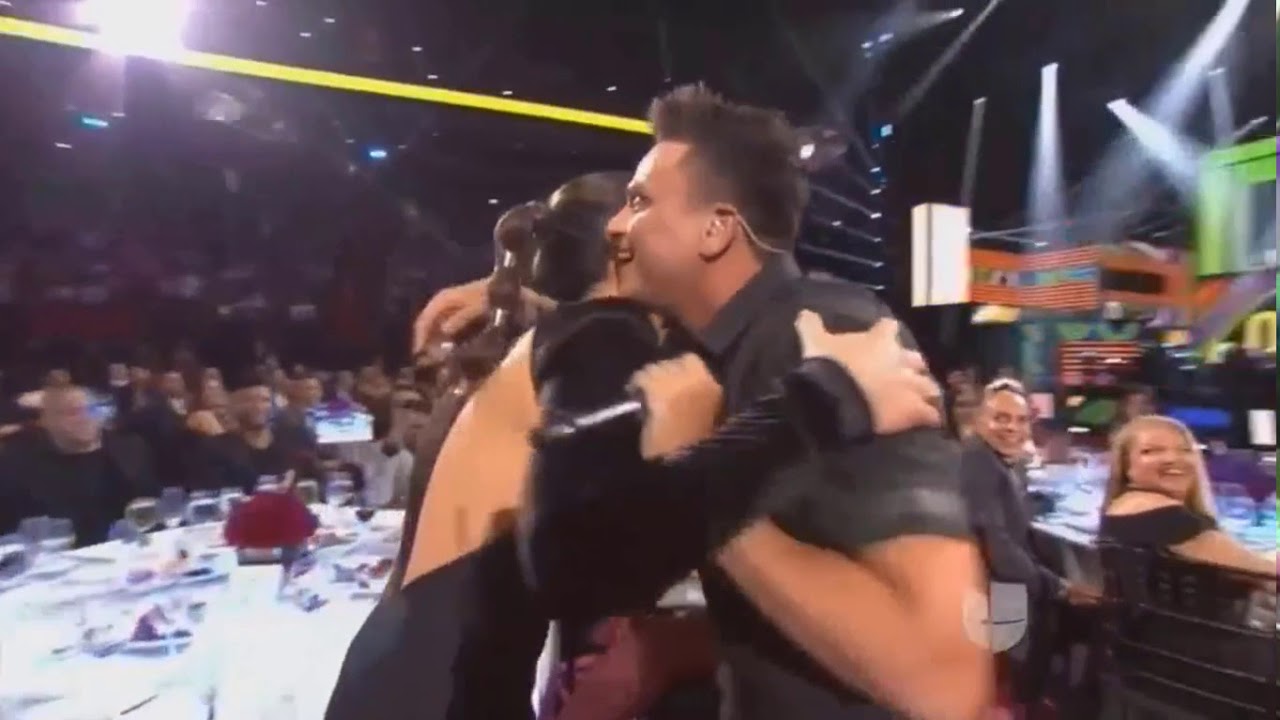 Silvestre Dangond - Cásate Conmigo (Premio Lo Nuestro 2018)