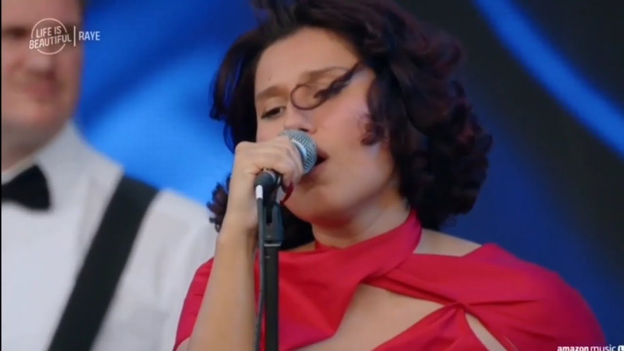 Raye - Hard Out Here. (Life Is Beautiful Festival 2023)