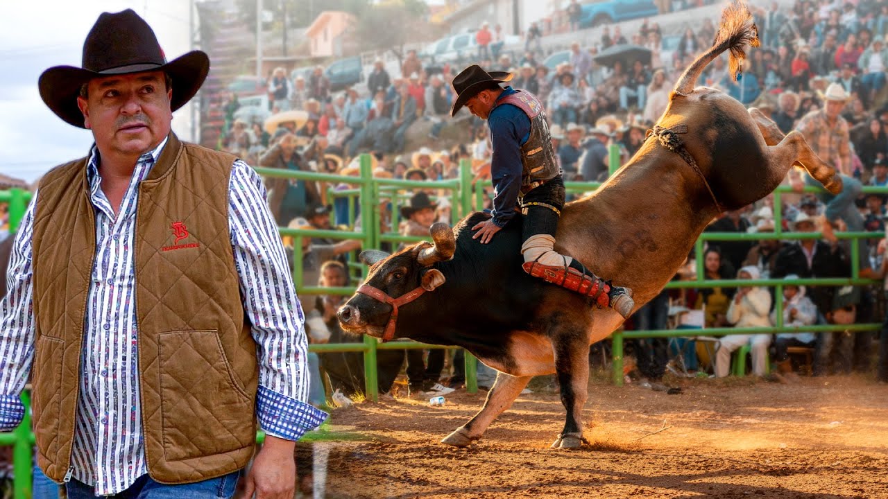 Regrese a JUGAR MIS TOROS al pueblo de donde es mi Papá || Rancho Barriga en Sanambo Michoacán