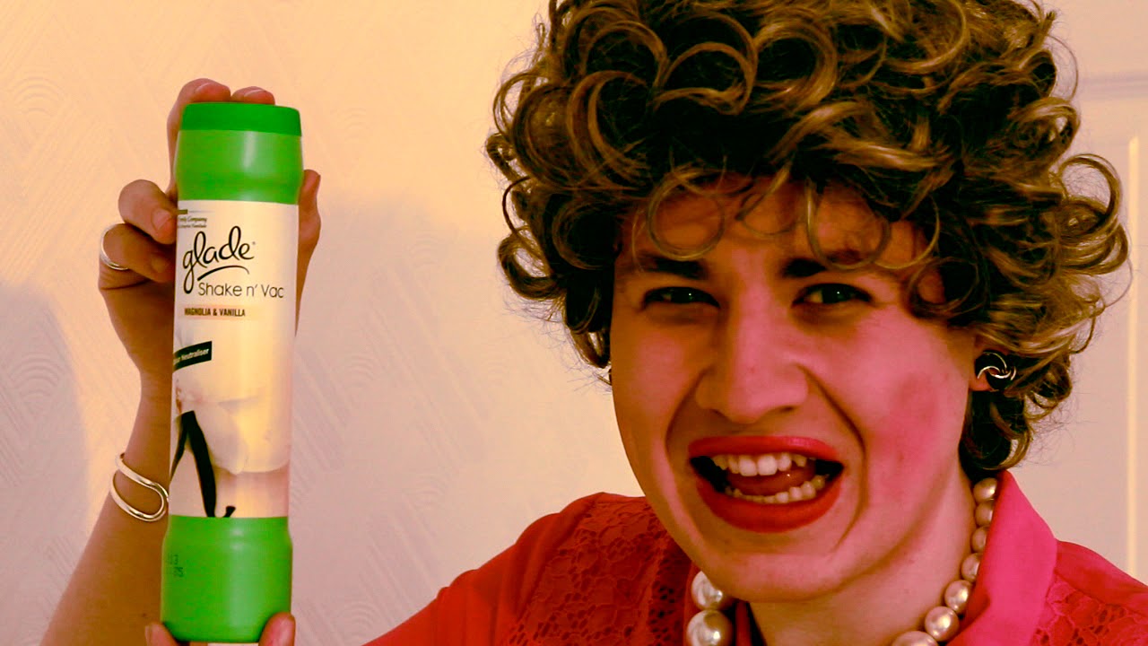 Shake 'N' Vac |  Freda Chattington Parody