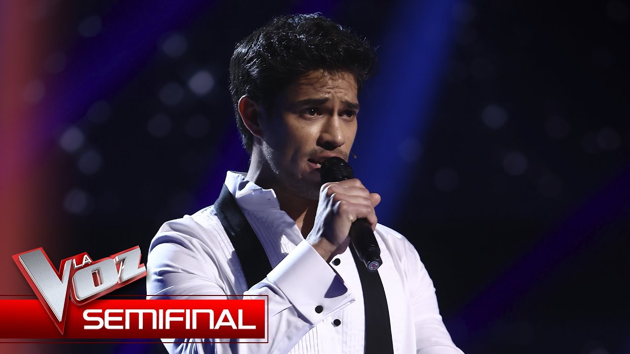 Pedro canta 