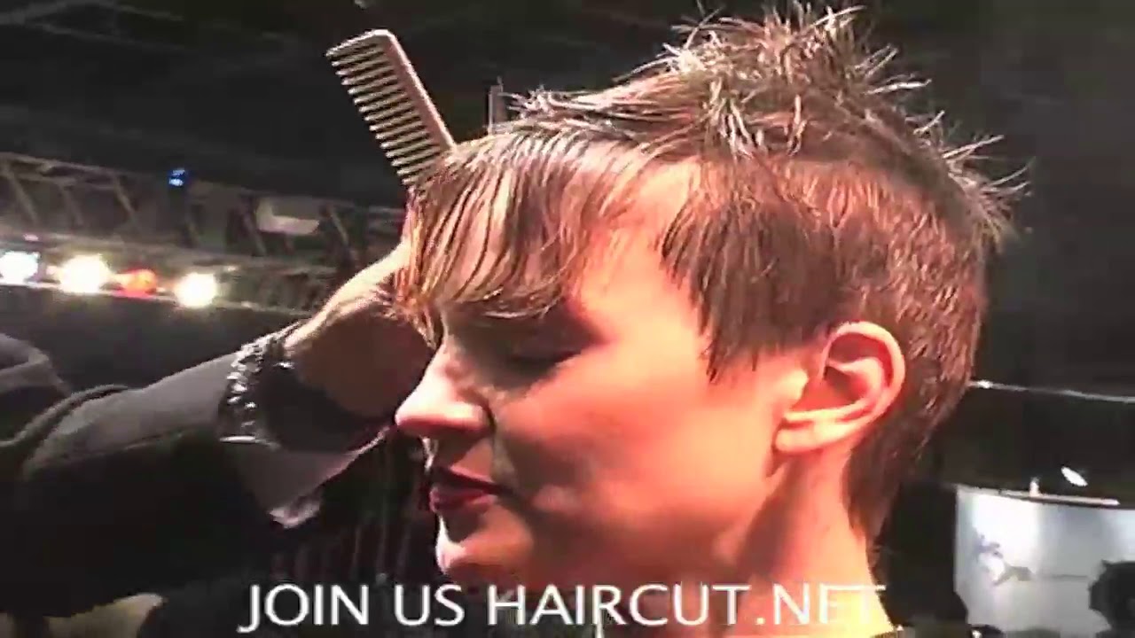 CHOPPED BARBIE BANGS SHORT N' SASSY MEMBER SITE NOW OPEN  HAIRCUT.NET