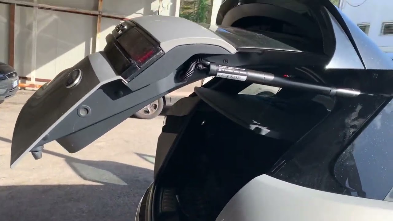 Portellone elettrificato per Range Rover Evoque MY2021