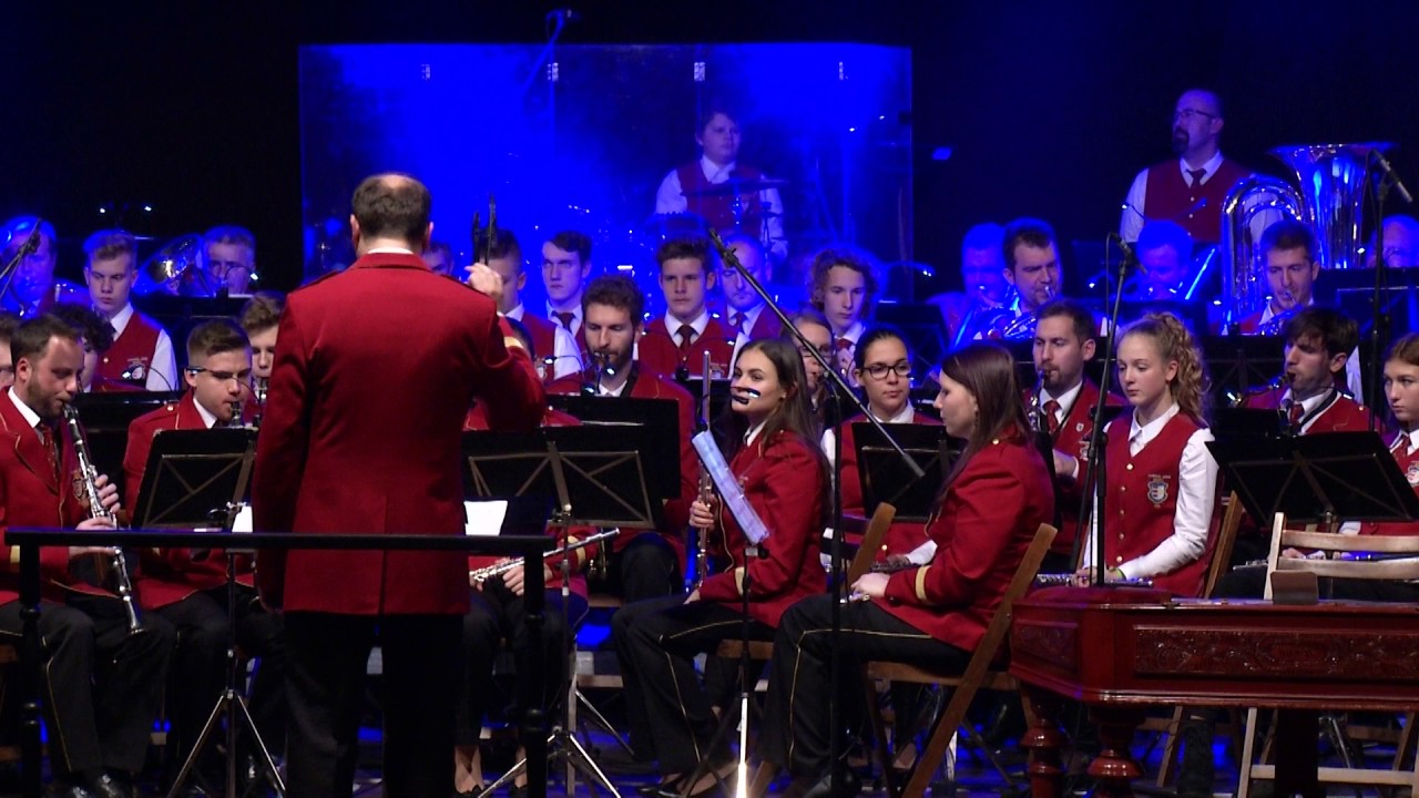 Prekmurska godba Bakovci - The Show Must Go On