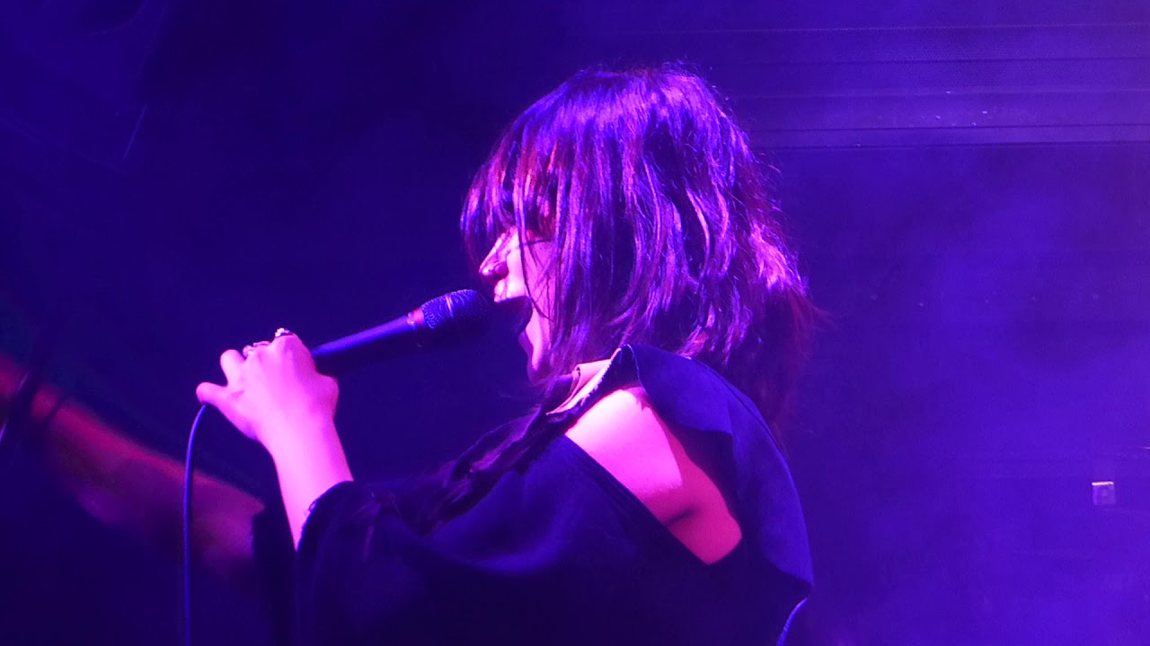 BLACK MIRRORS.- Sala Nazca (Madrid) 31/10/2018
