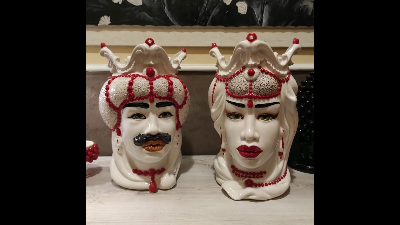 The Moor&rsquo;s heads